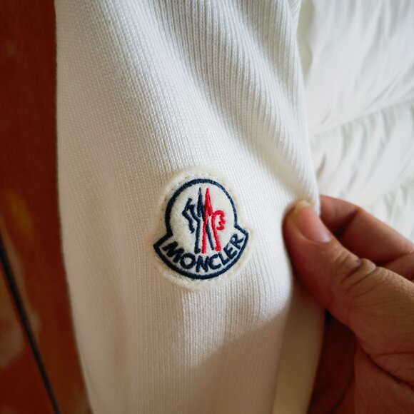 Moncler Quilted 750 Fill Power Down & Wool Short Cardigan - Picture 11 of 12